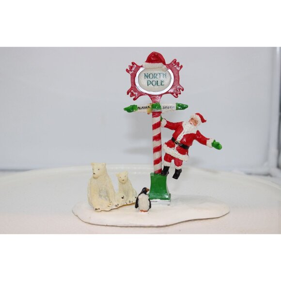 Lemax Village - Merry Santa - Table Accent - 2009 - Picture 2 of 4